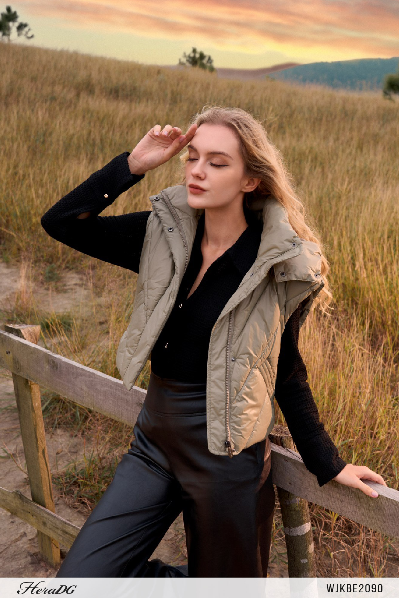 Ảnh của Áo phao gile 3 lớp dáng ngắn